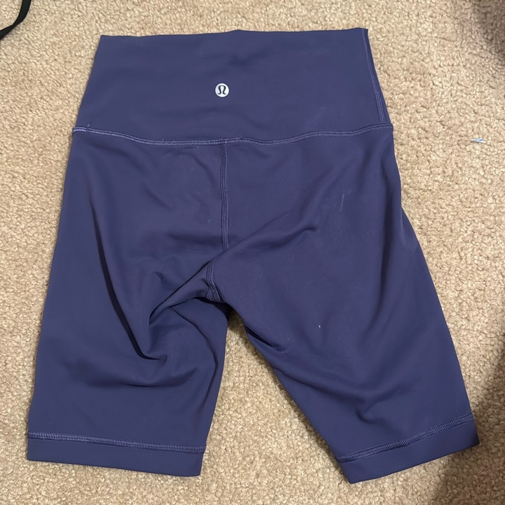Lululemon Wunder Under 8inch Inseam biker shorts